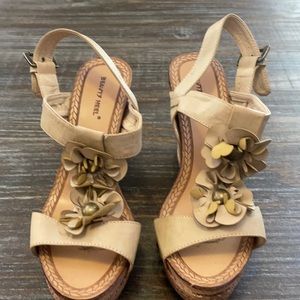 Sexy wedge sandal